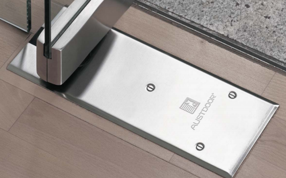 Hướng dẫn bạn cách sửa chữa cửa kính cường lực cánh bị xệ