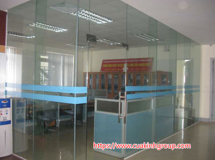 Nhận lắp đặt vách ngăn kính cường lựcđảm bảo uy tín nhất Bắc Cạn