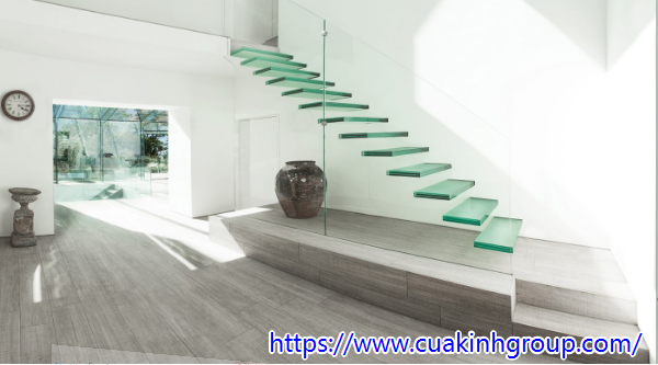 Nhận thiết kế lắp đặt cầu thang kính cường lực giá rẻ tại Bình Thuận