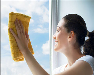 Chia sẻ bí quyết vệ sinh kính cường lực hiệu quả nhất