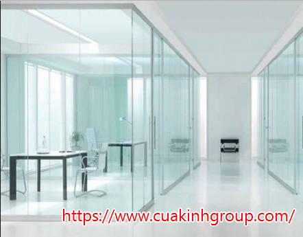 Phân chia các khu vực dễ dạng với vách ngăn kính cường lực