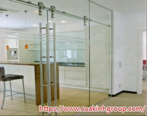 Thi công uy tín vách kính văn phòng, dán decal cửa kính cường lực