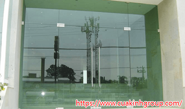 Mách bạn sử dụng kính cường lực an toàn