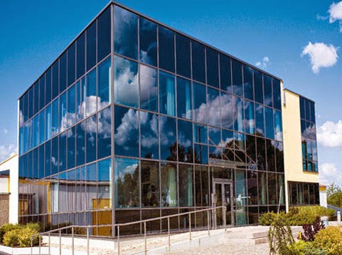 Kính phản quang và cách sử dụng hiệu quả kính phản quang