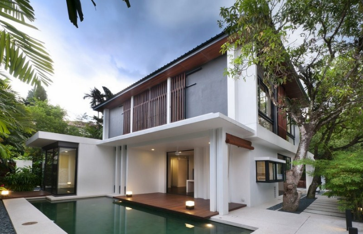 Mách bạn cách lựa chọn kích thước cửa kính cường lực theo phong thủy