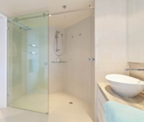 Vách Tắm Kính Trươt  A Lợi Chung cư Vinhomes Giảng Võ 