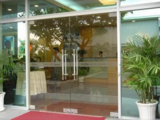 Cửa Kính Cường Lực Cửa Hàng 