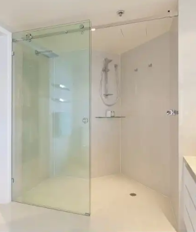 Nhắc bạn một số lưu ý sử dụng vách tắm kính cường lực an toàn