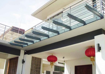 Hệ mái kính cường lực đảm bảo an toàn - Báo giá mái kính cường lực