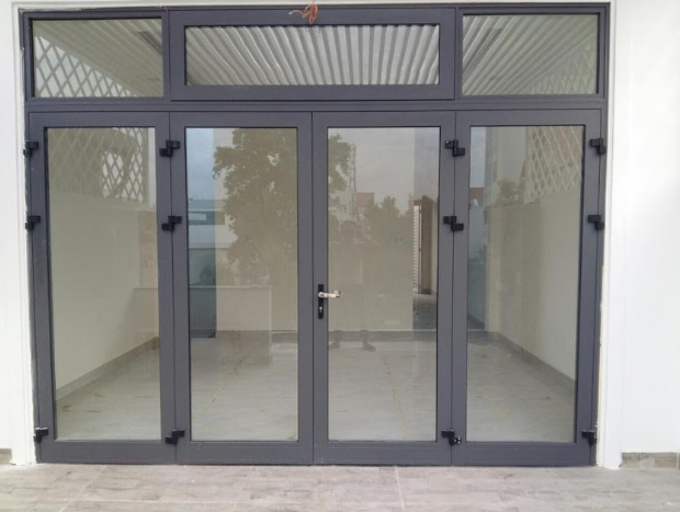 Mẫu cửa kính cường lực 4 cánh đẹp