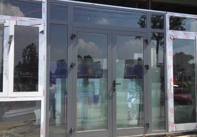 Tổng hợp mẫu cửa lùa kính cường lực 4 cánh 1