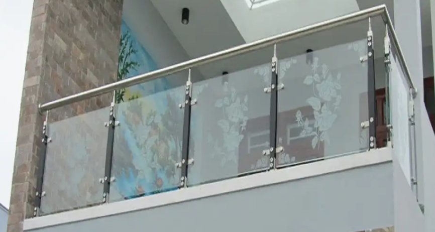 Cách để sử hữu lan can kính cường lực đẹp4