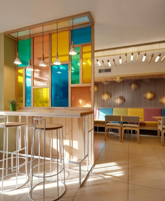 Vách kính cường lực quán cafe 1