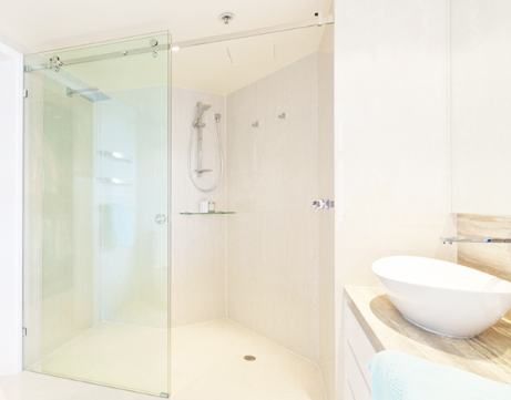 Thi Công Vách Tắm Kính Cường Lực Tại Sóc Sơn Hà Nội 1