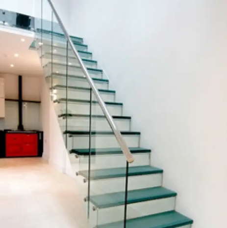 cầu thang kính đẹp 2018