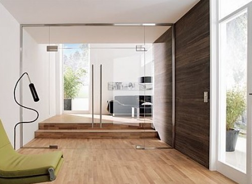 Cửa kính cường lực bản lề sàn