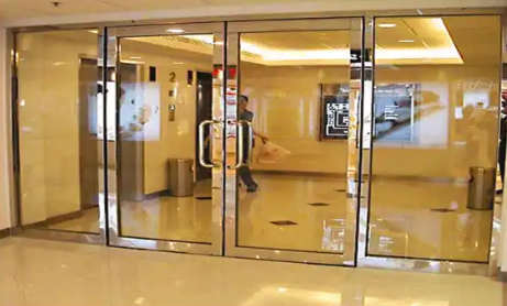 cửa kính chống cháy3