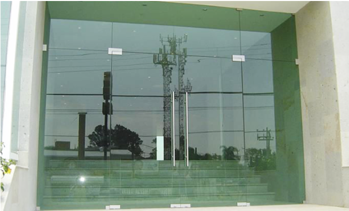 Cửa Kính Cường Lực Hai Cánh Bản Lề 2