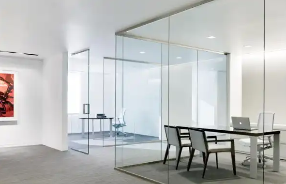 cửa kính cường lực văn phòng