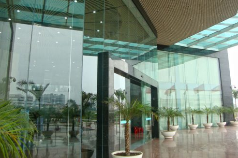 Báo giá cửa kính cường lực 2019 1