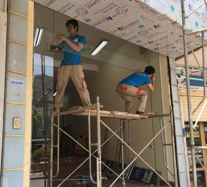 ĐƠn vị thi công cửa kính cường lực uy tín hà Nội