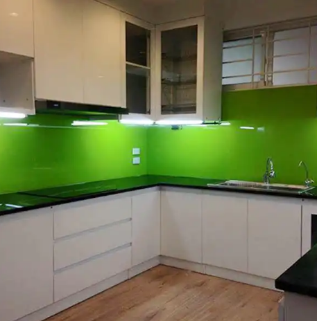 Lý do lựa chọn kính cường lực ốp bếp
