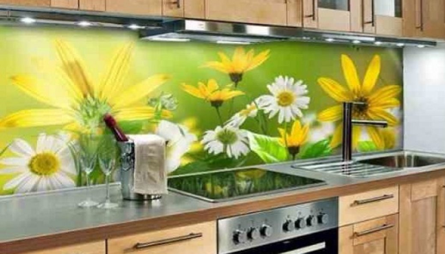 Kính Ốp Bếp Hoa Văn Nổi Bật  