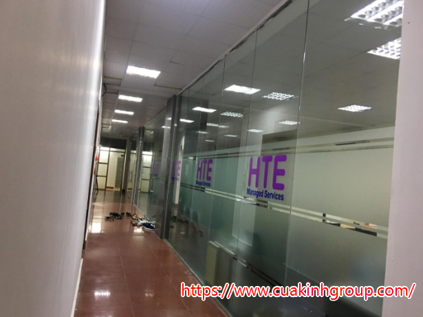 vách ngăn kính cường lực văn phòng đẹp tại hà nội