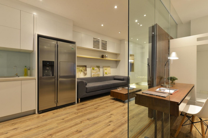 vach-ngan-kinh-phong-khach