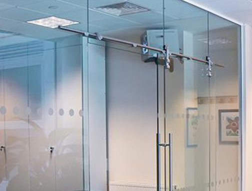 Tiện Ích Từ Các Sản Phẩm Kính Cường Lực