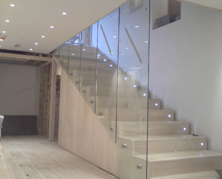 Ưu Điểm Của Cầu Thang Kính Cường Lực
