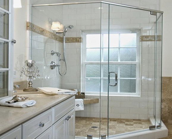 Thi Công Lắp Đặt Vách Tắm Kính Vát Góc