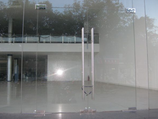 Cấu Tạo Và Ứng Dụng Của Mái Kính Cường Lực Trong Đời Sống