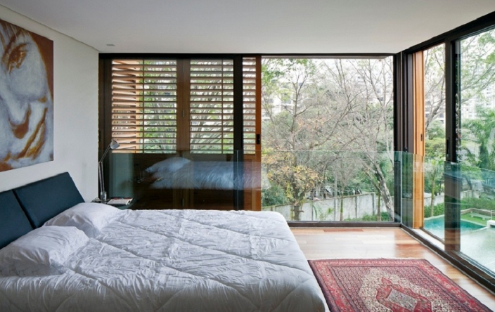 Mách bạn mẫu vách ngăn kính phòng ngủ đẹp tại Hà Nội