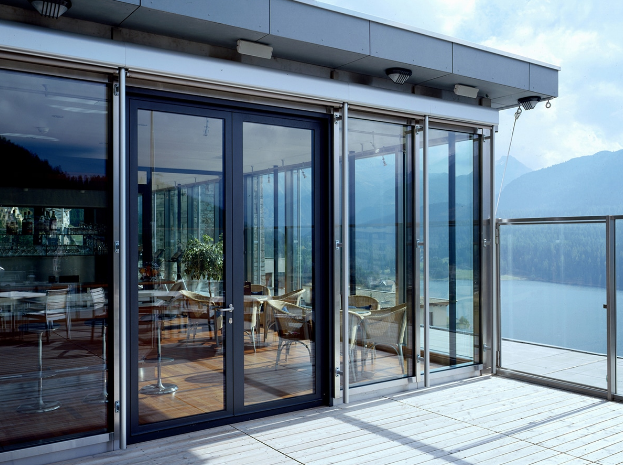 Hưỡng dẫn bạn quy trình lắp đặt cửa nhôm kính hiệu quả