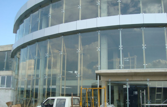 Vách kính mặt dựng - Xu hướng mới cho các tòa nhà văn phòng