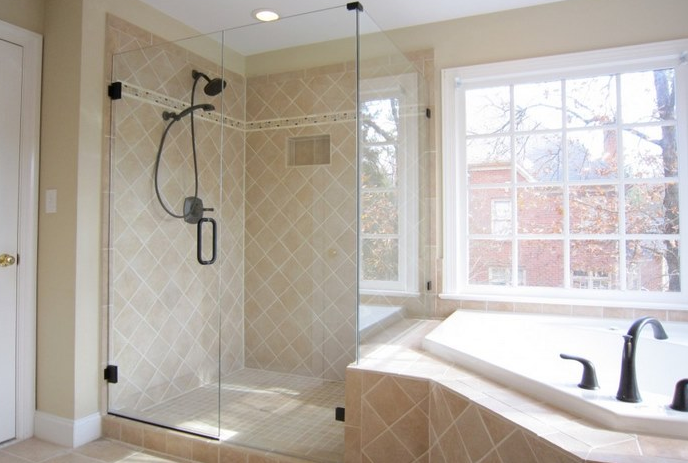 Tìm hiểu phòng tắm kính cường lực mang phong cách Italy