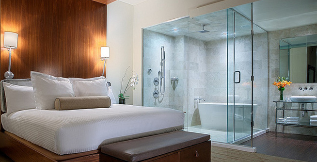 Sản phẩm vách tắm kính cường lực cao cấp từ thương hiệu Tín Thành