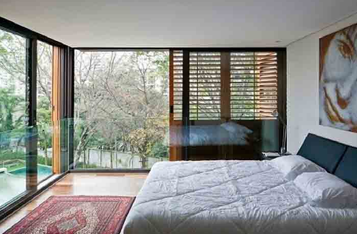 Vách ngăn kính - Sự lựa chọn hoàn hảo cho nội thất phòng ngủ