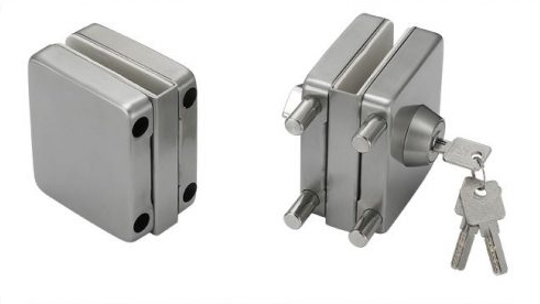 Phụ kiện cửa kính cường lực adler bao gồm những gì?