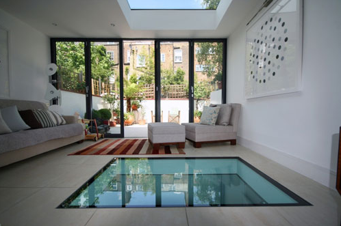 Nên dùng cửa kính cường lực tự động hay cửa cuốn Đài Loan tại Hà Nội