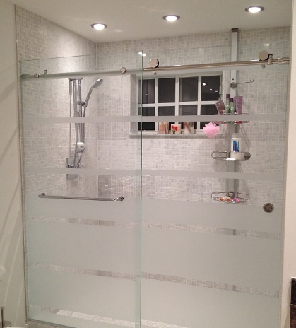 Báo giá vách tắm kính mới nhất chuẩn phụ kiện chính hãng VVP - HAFELE