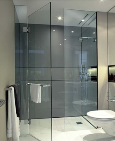 Thi công lắp đặt vách tắm kính phòng tắm Hà Nội giá rẻ chất lượng