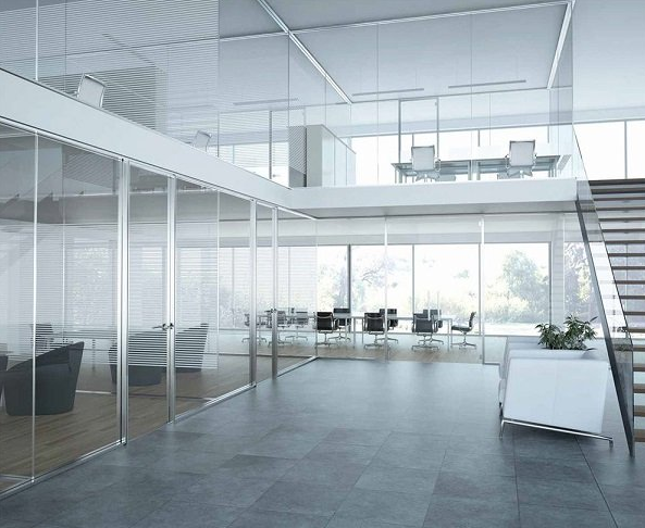 Những ưu điểm để bạn tham khảo xây nhà với kính cường lực