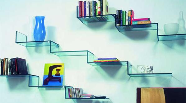 Thiết kế ngôi nhà đẹp với kệ sách bằng kính đẹp