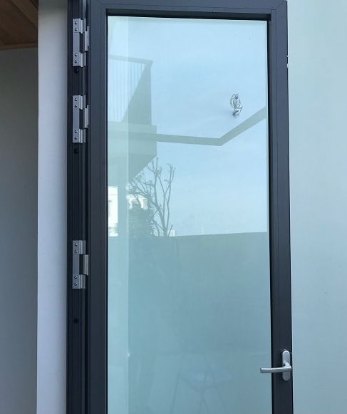 Cửa kính cường lực cách âm