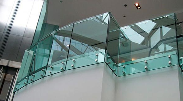 Lan can kính cường lực đẹp