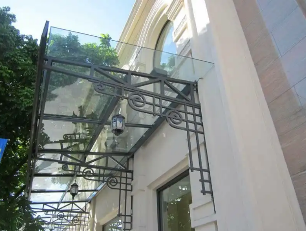 Mái che kính giá rẻ