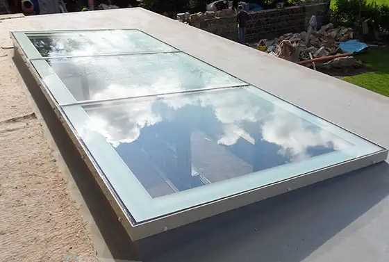 Mái kính cường lực giếng trời Tín Thành