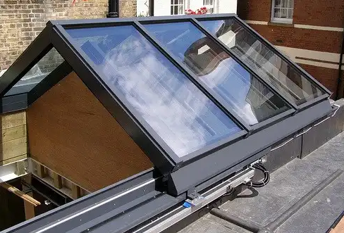 Mái kính giếng trời tại Hà Nội 1